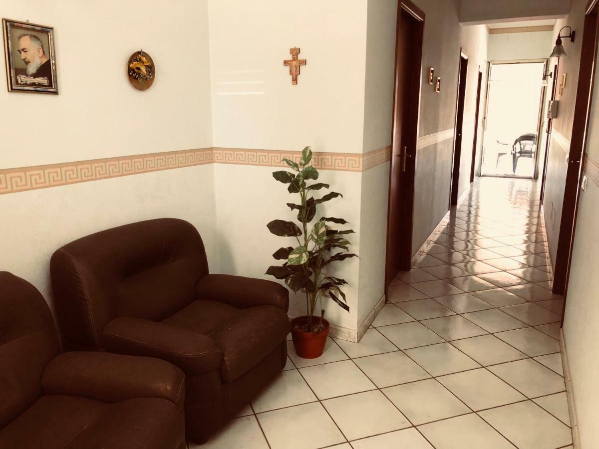B&B Padre Pio Mascali Kültér fotó