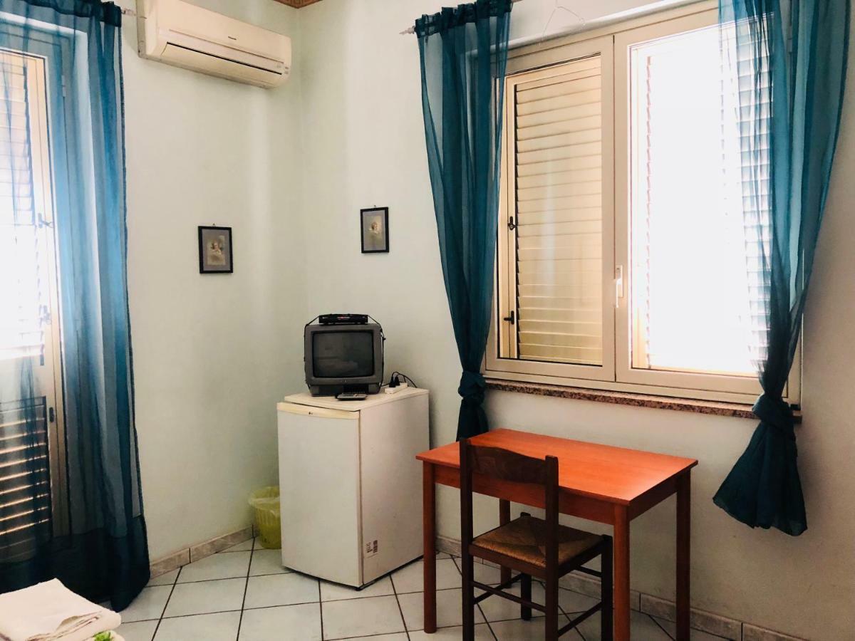 B&B Padre Pio Mascali Kültér fotó
